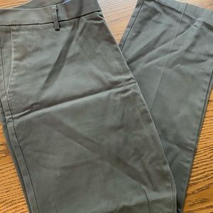 Olive Dockers canvas flat front pants.